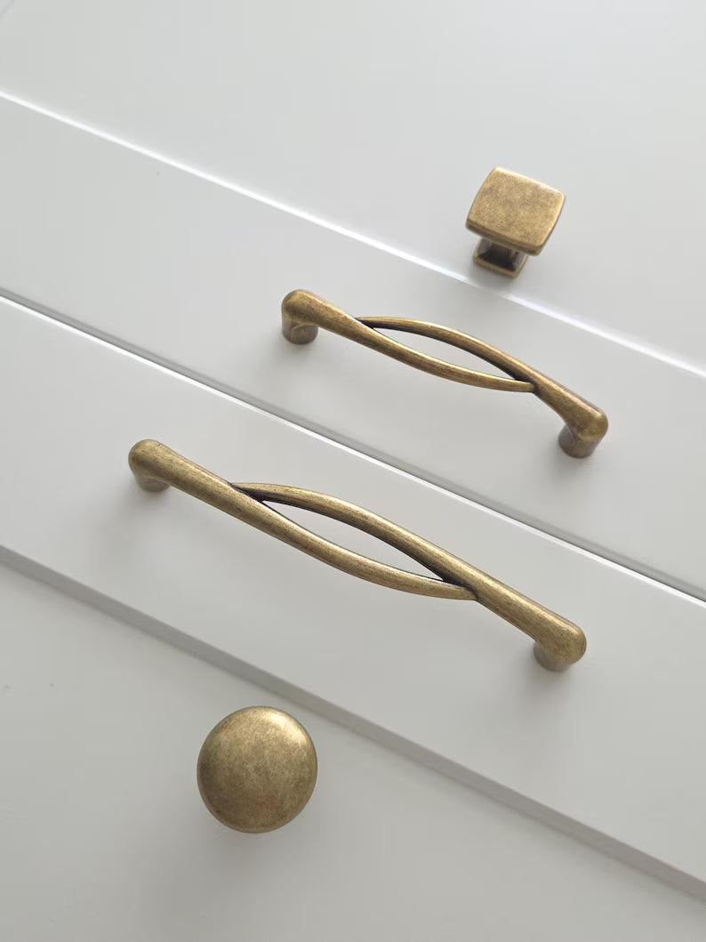 Antique Brass Art Deco Cabinet Pulls – Vintage Transitional Style