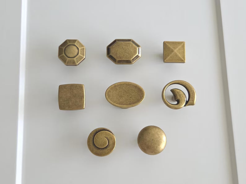 Antique Brass Pyramid Square Cabinet Knob – Geometric Hardware – HH701